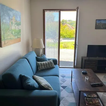 La Boetienne Jardin A סרלה-לה קנדה